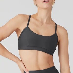 Alo yoga Women's airlift Sports Bra in anthracite